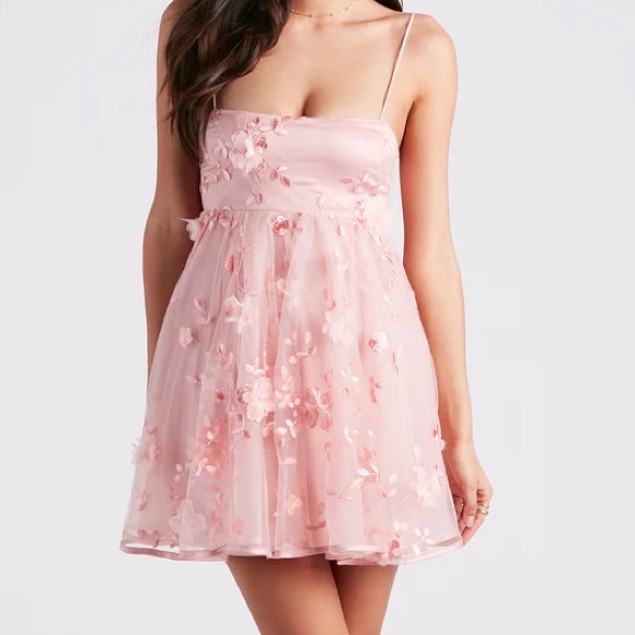 Windsor Pink Chiffon Babydoll Dress - Picture 3 of 6